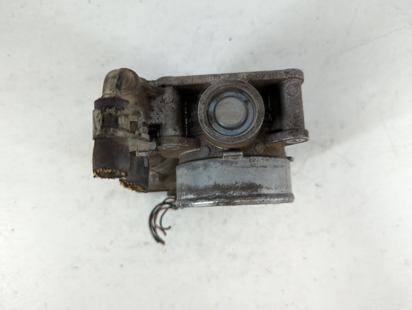 2007-2008 Infiniti G35 Throttle Body P/N:G8403 52601 Fits OEM Used Auto Parts - Oemusedautoparts1.com
