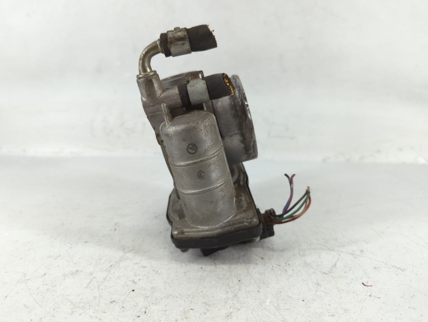 2007-2008 Infiniti G35 Throttle Body P/N:G8403 52601 Fits OEM Used Auto Parts - Oemusedautoparts1.com