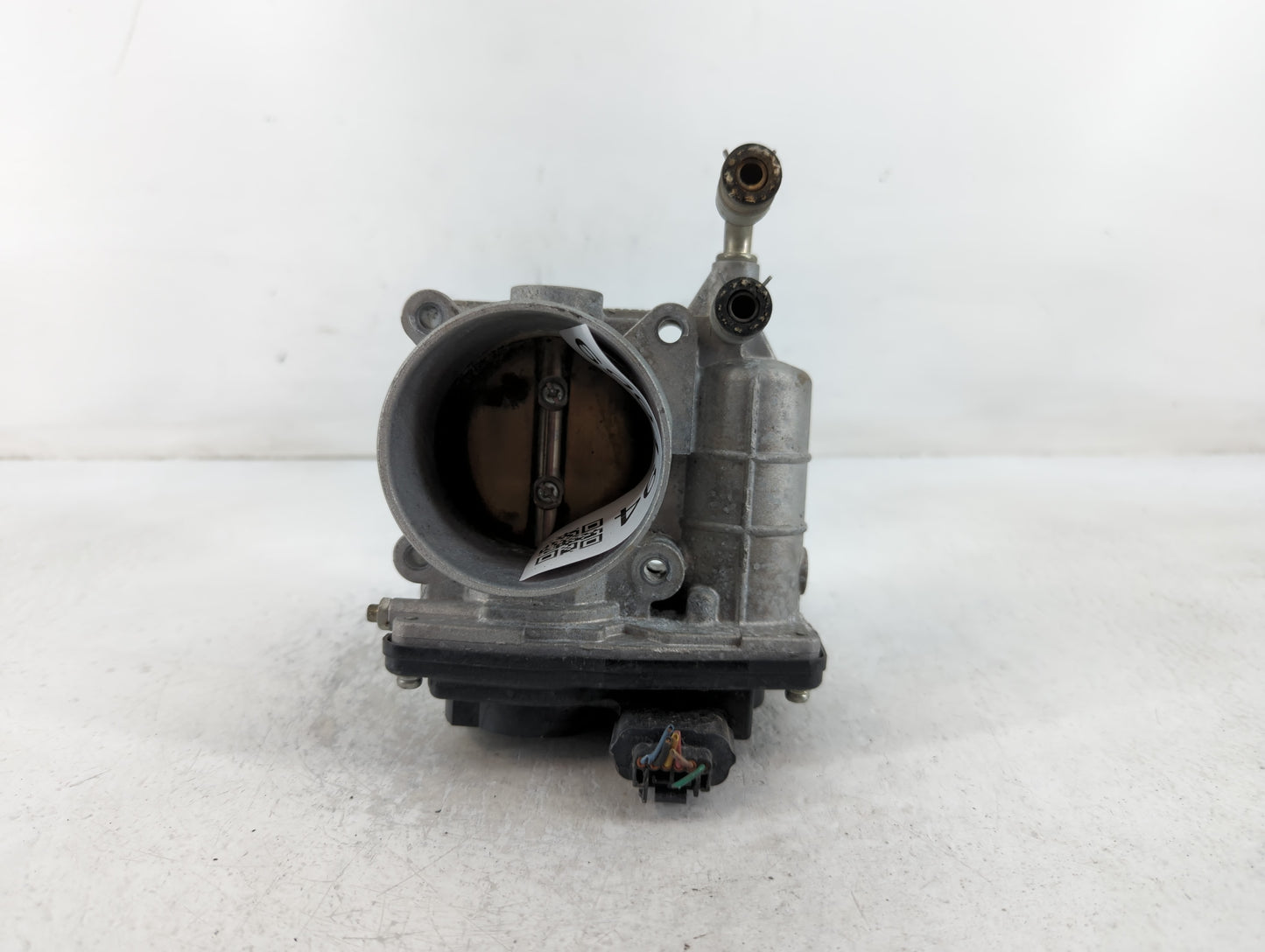 2007-2008 Infiniti G35 Throttle Body P/N:9803 526-02 Fits OEM Used Auto Parts - Oemusedautoparts1.com