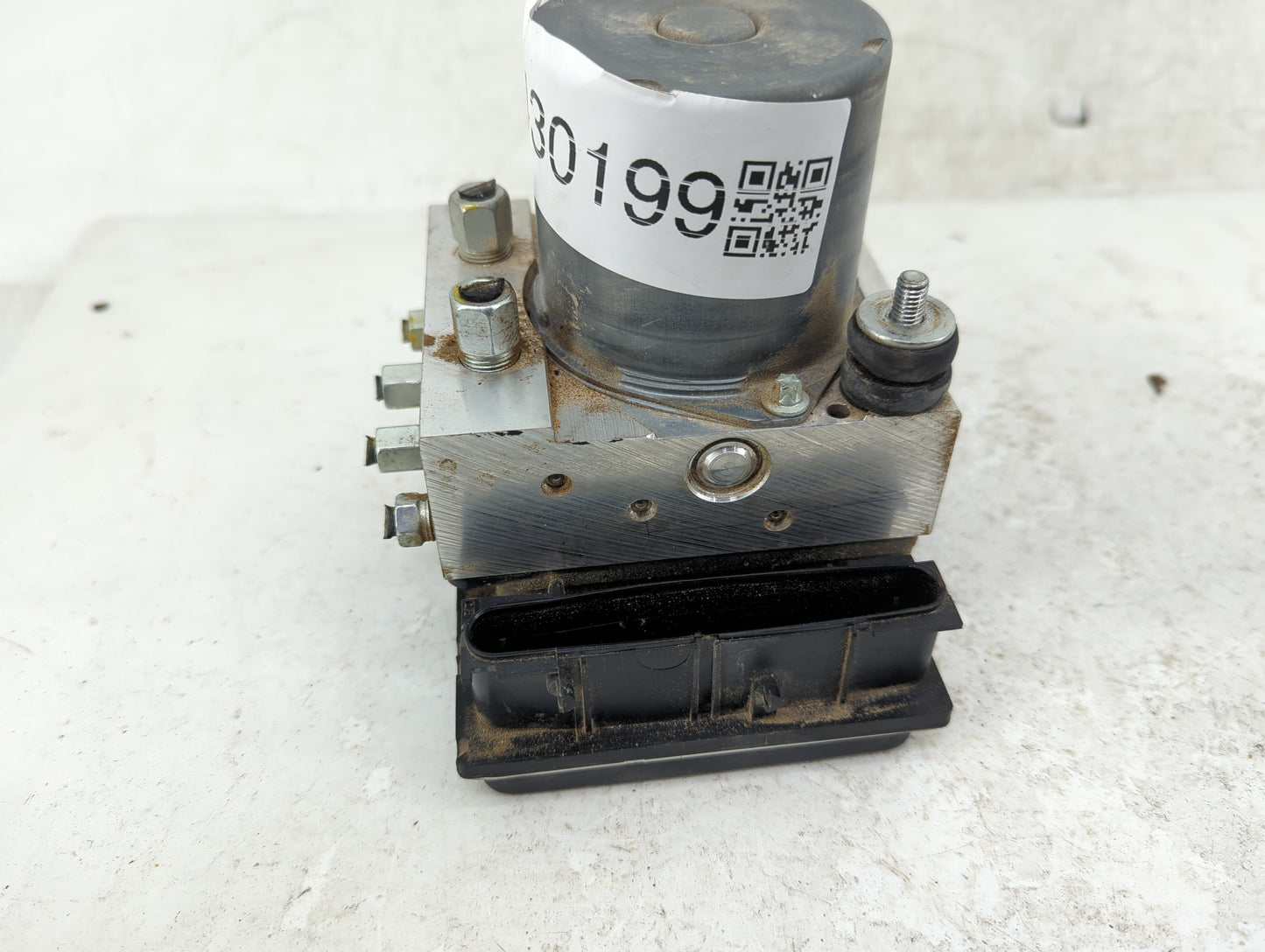 2008 Infiniti G37 ABS Pump Control Module Replacement P/N:0 265 950 783 Fits OEM Used Auto Parts - Oemusedautoparts1.com
