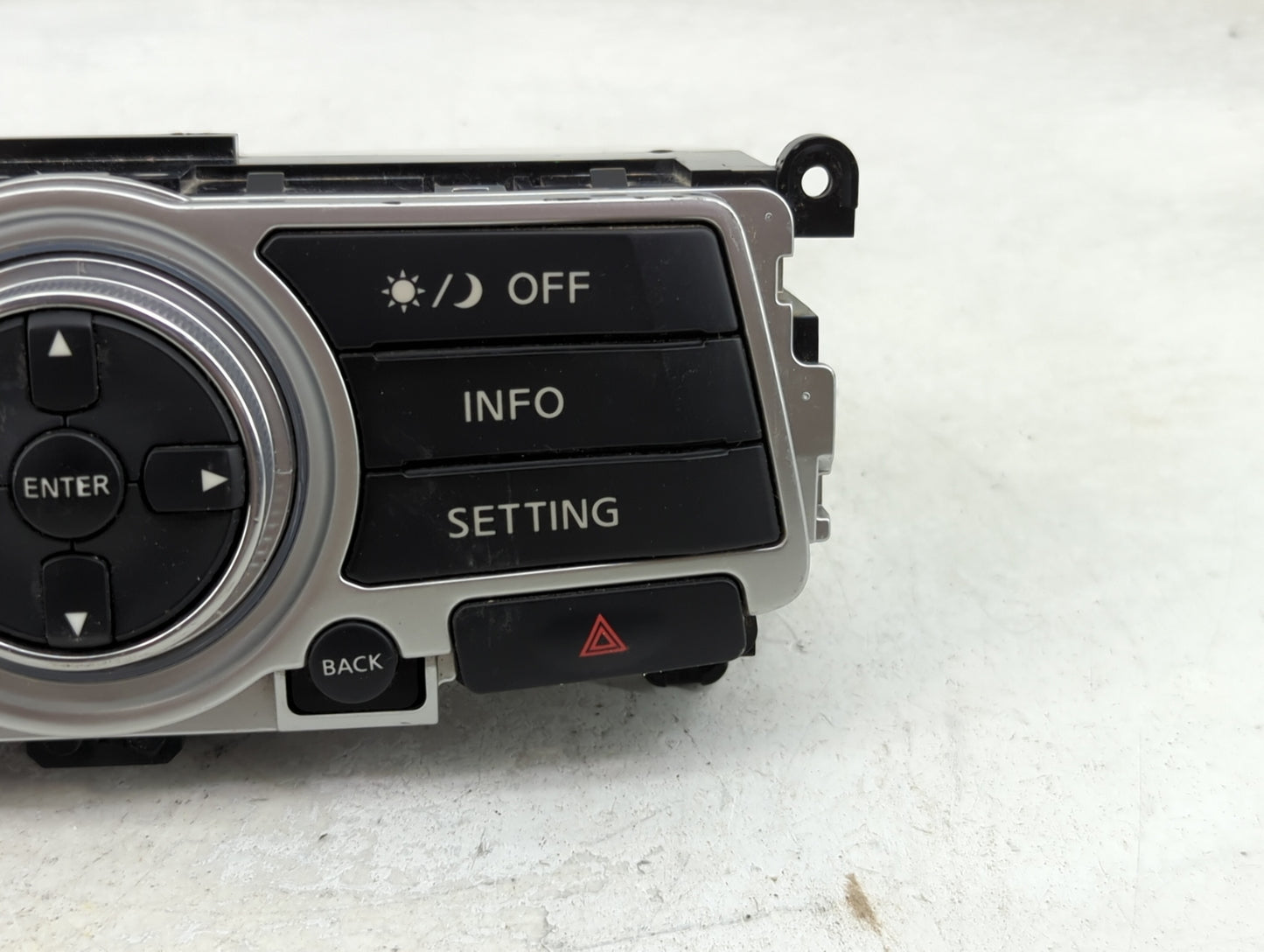 2008 Infiniti G37 Radio Control Panel - Oemusedautoparts1.com