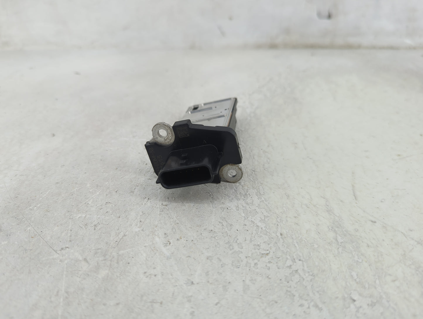 2008-2013 Infiniti G37 Mass Air Flow Meter Maf 1489928 - Oemusedautoparts1.com