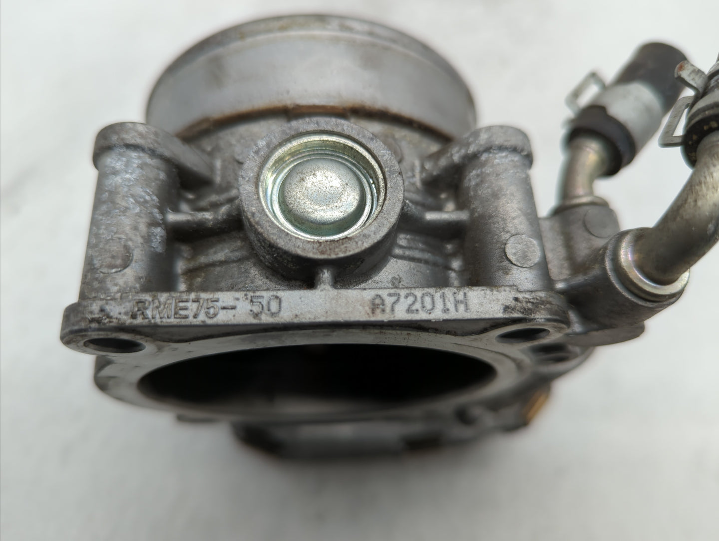 2008-2013 Infiniti G37 Throttle Body P/N:526-01 RME75 Fits OEM Used Auto Parts - Oemusedautoparts1.com