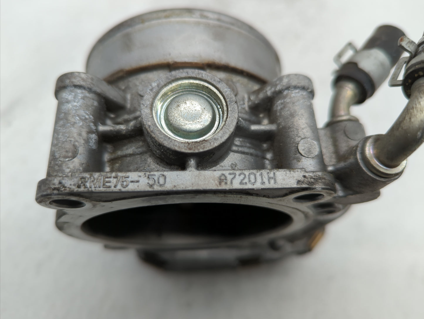 2008-2013 Infiniti G37 Throttle Body P/N:526-01 RME75 Fits OEM Used Auto Parts - Oemusedautoparts1.com