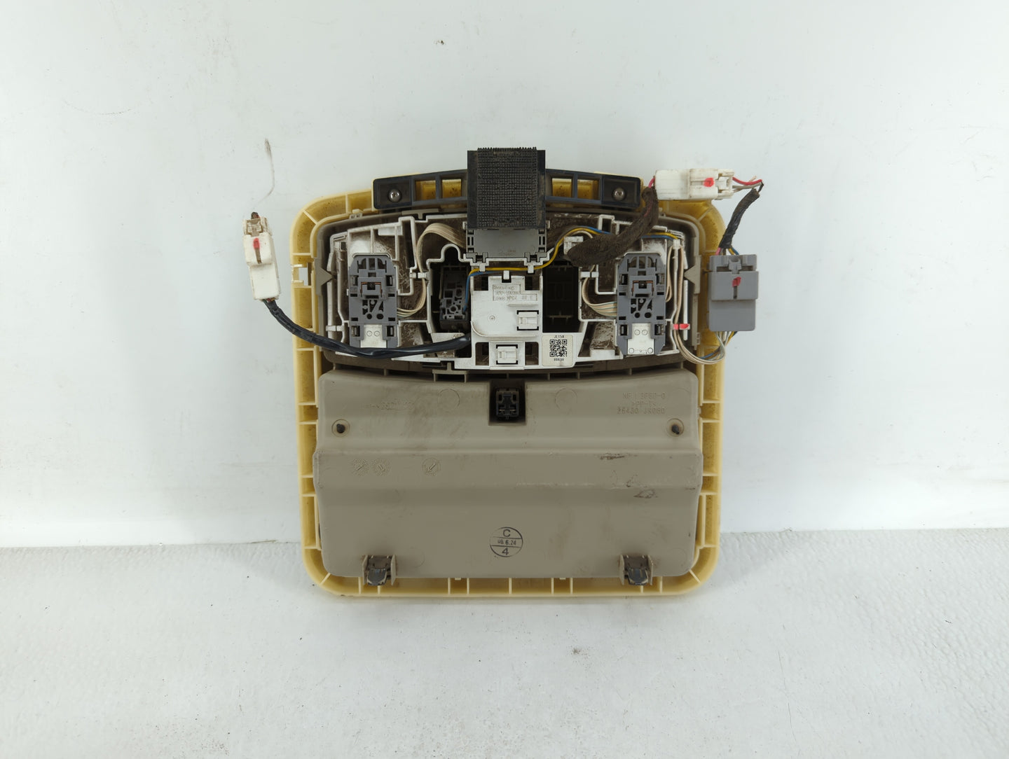 2008 Infiniti G37 Overhead Roof Console - Oemusedautoparts1.com