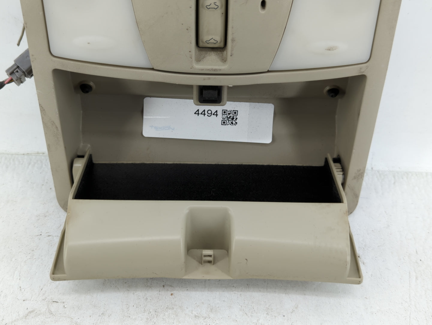 2008 Infiniti G37 Overhead Roof Console - Oemusedautoparts1.com