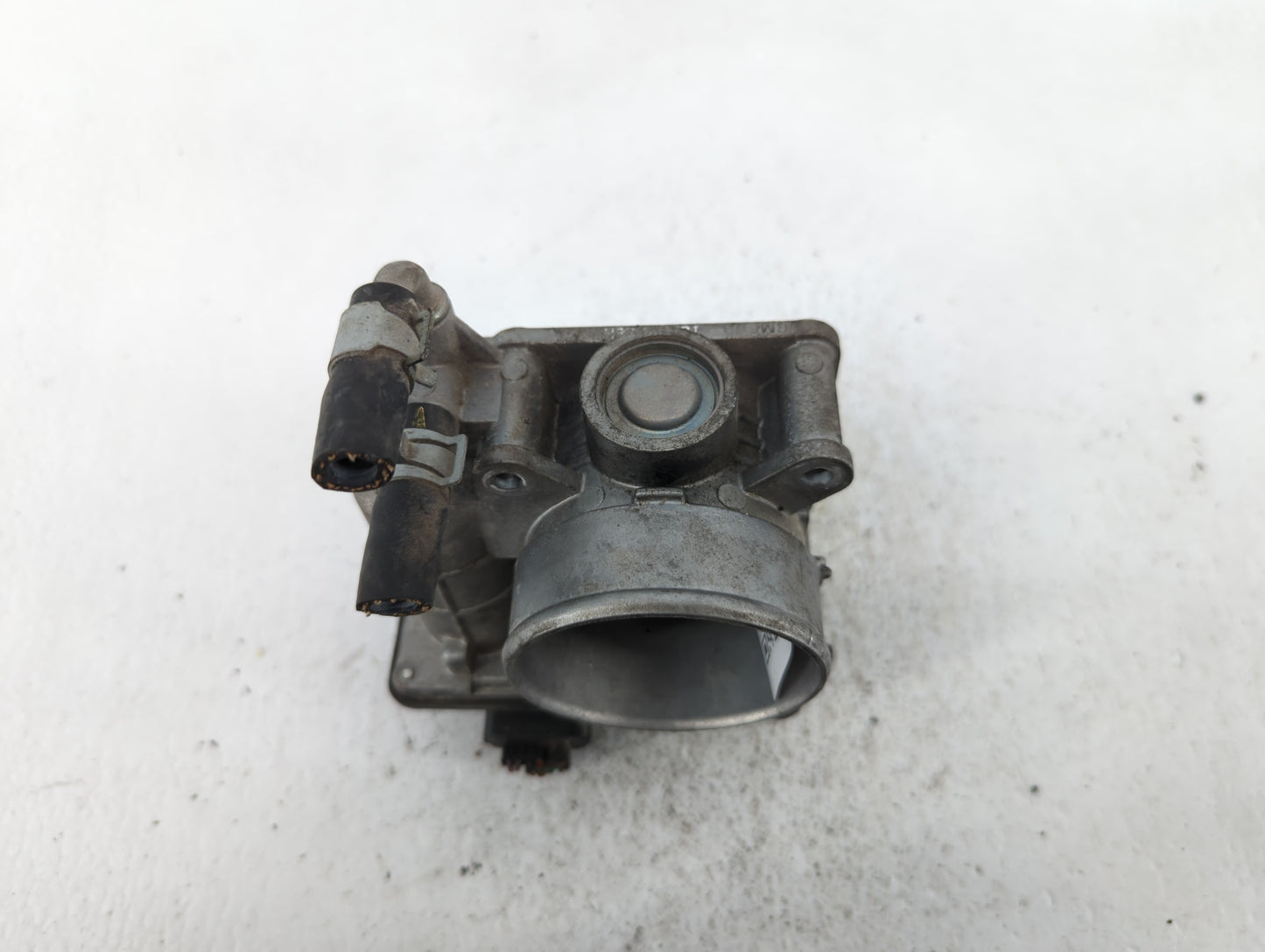 2008-2013 Infiniti G37 Throttle Body P/N:526-02 RME60-16 Fits OEM Used Auto Parts - Oemusedautoparts1.com