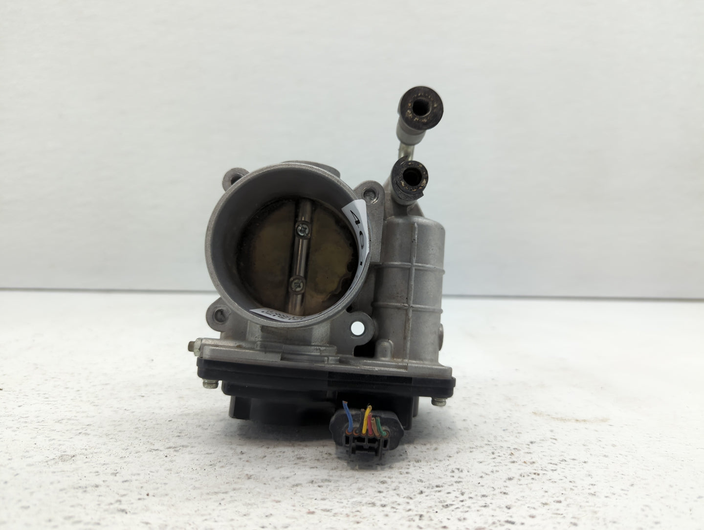 2008-2013 Infiniti G37 Throttle Body P/N:526-02 RME60-21 Fits OEM Used Auto Parts - Oemusedautoparts1.com