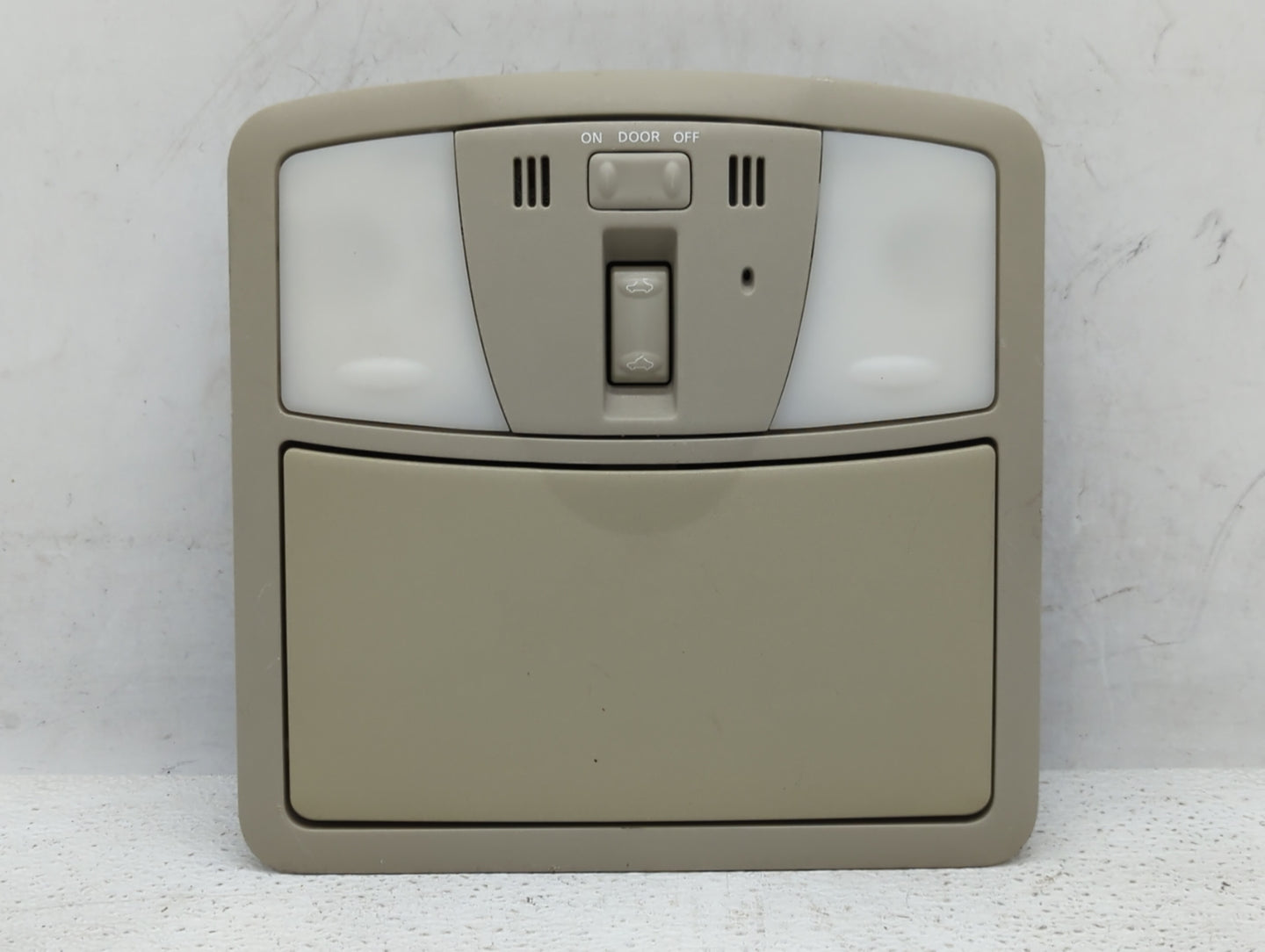 2008 Infiniti G37 Overhead Roof Console Beige - Oemusedautoparts1.com