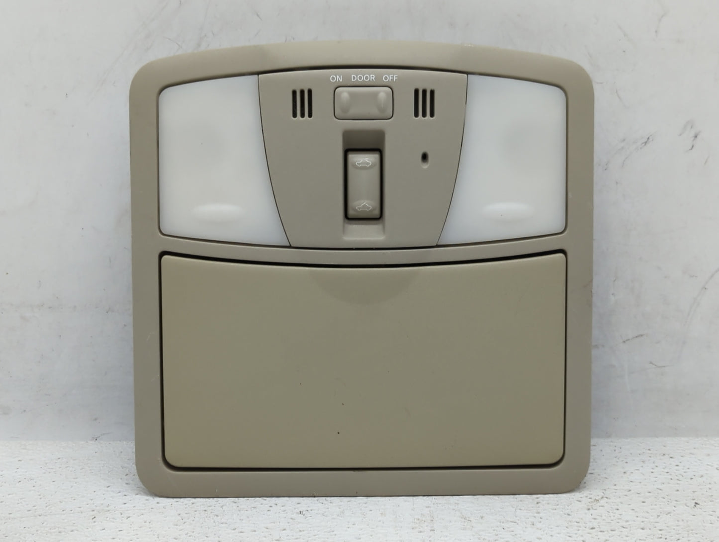 2008 Infiniti G37 Overhead Roof Console Beige - Oemusedautoparts1.com