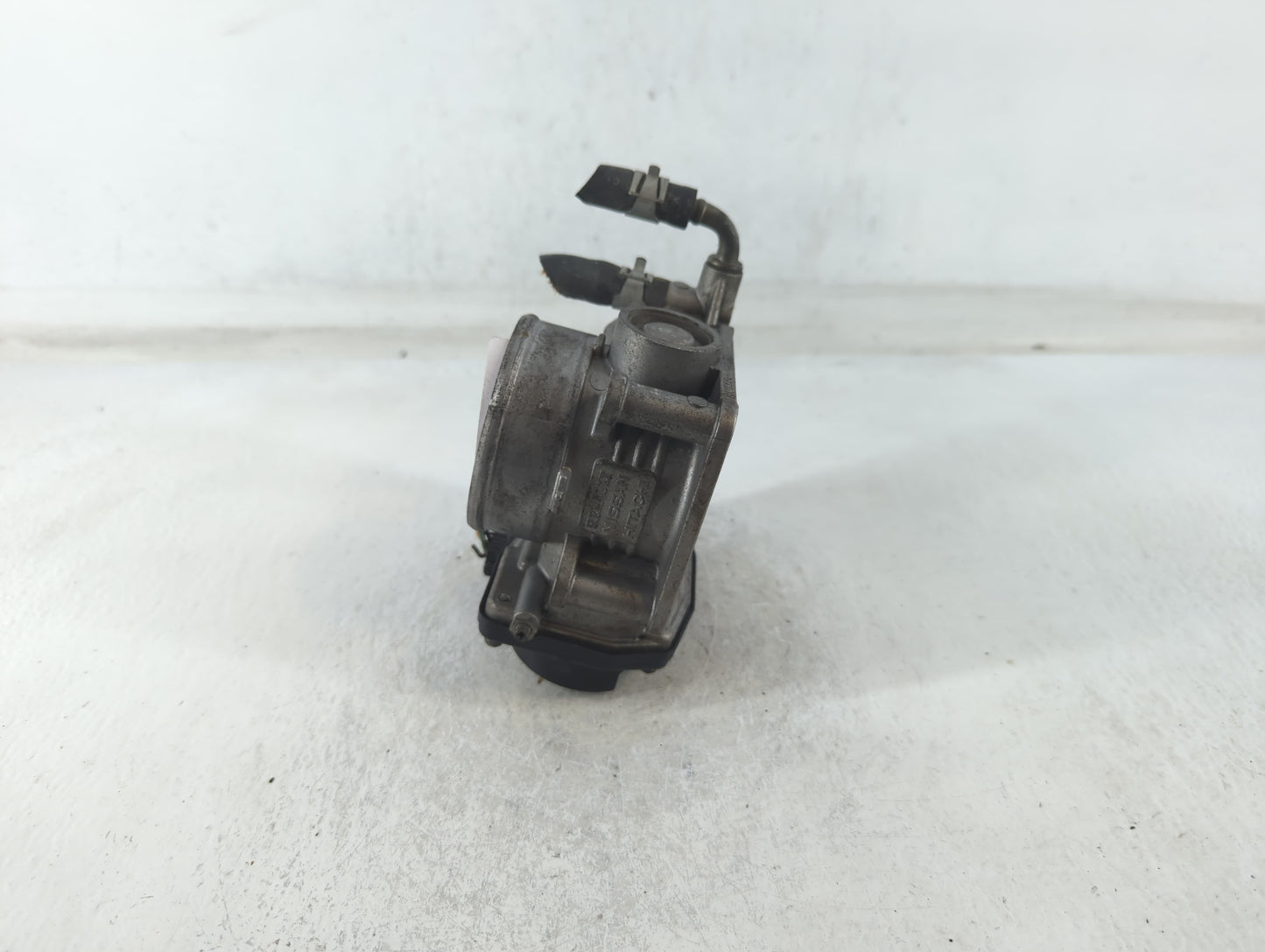 2008-2013 Infiniti G37 Throttle Body P/N:7Z08H RME60-16 Fits OEM Used Auto Parts - Oemusedautoparts1.com