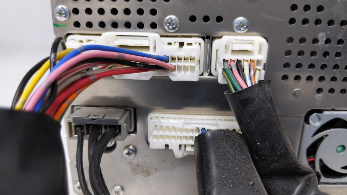 2008 Infiniti M35 Radio AM FM Cd Player Receiver Replacement P/N:25915 EJ70A OEM Used Auto Parts - Oemusedautoparts1.com