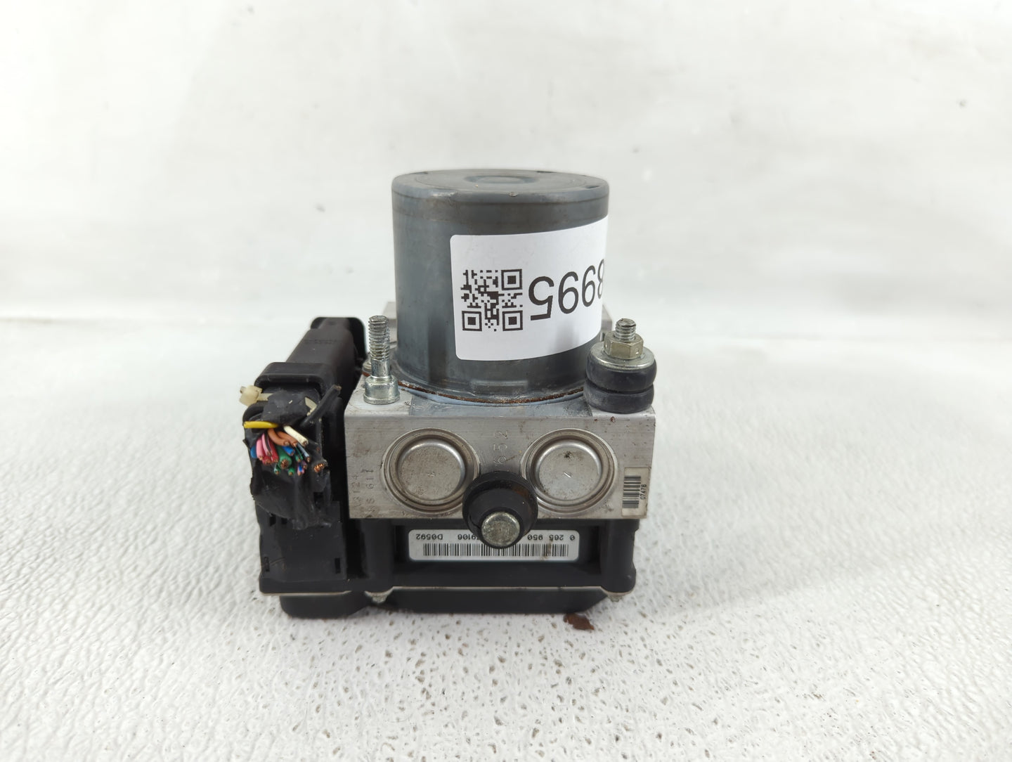 2008 Infiniti M35 ABS Pump Control Module Replacement P/N:47660 EJ70E Fits OEM Used Auto Parts - Oemusedautoparts1.com