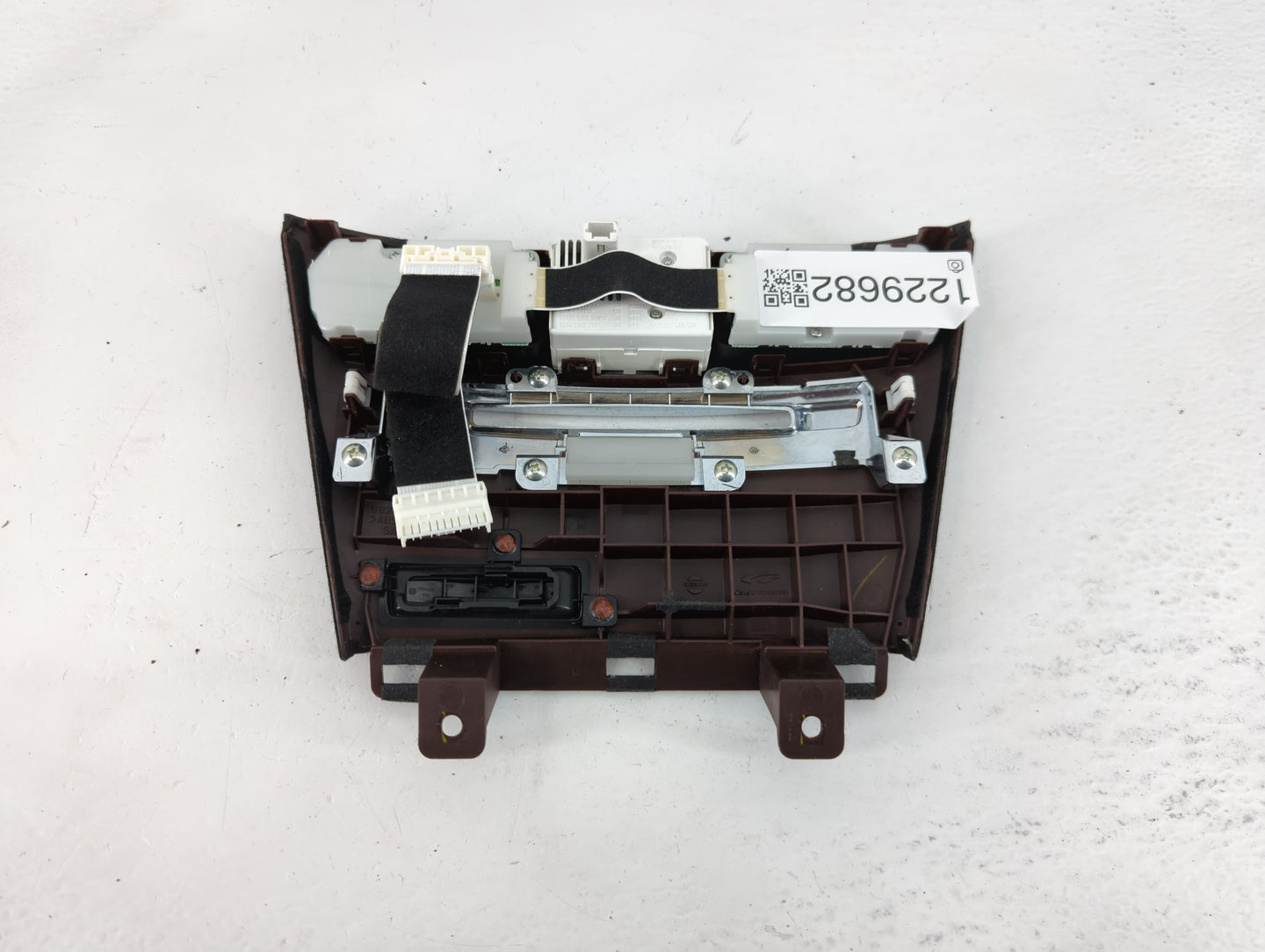 2008-2010 Infiniti M35 Radio AM FM Cd Player Receiver Replacement Fits Fits 2008 2009 2010 OEM Used Auto Parts - Oemusedauto