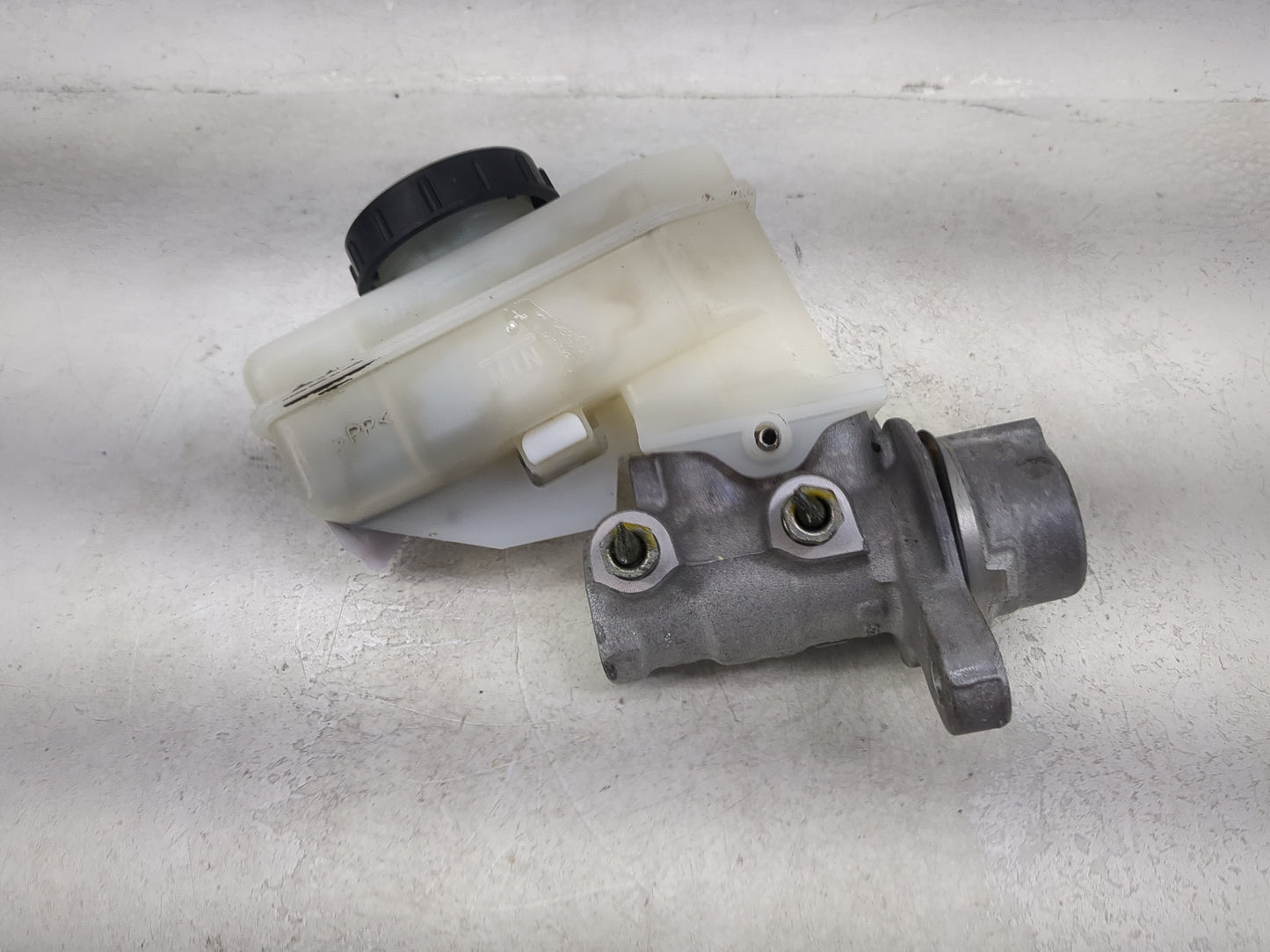 2006-2010 Infiniti M35 Brake Master Cylinder - Oemusedautoparts1.com