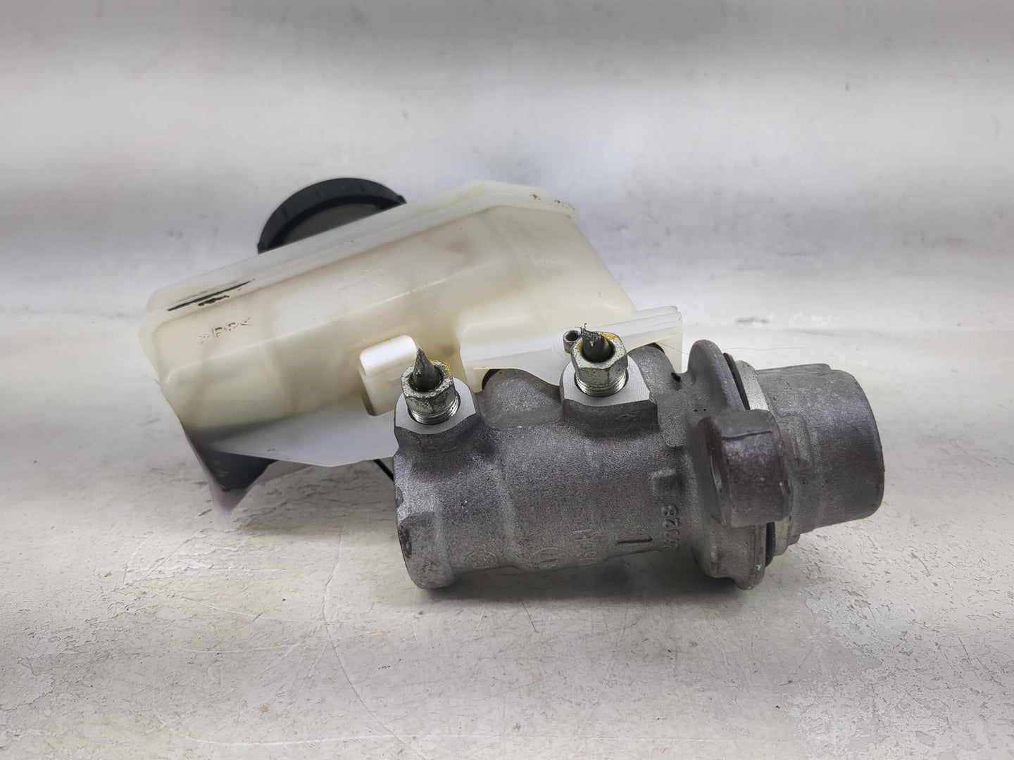 2006-2010 Infiniti M35 Brake Master Cylinder - Oemusedautoparts1.com