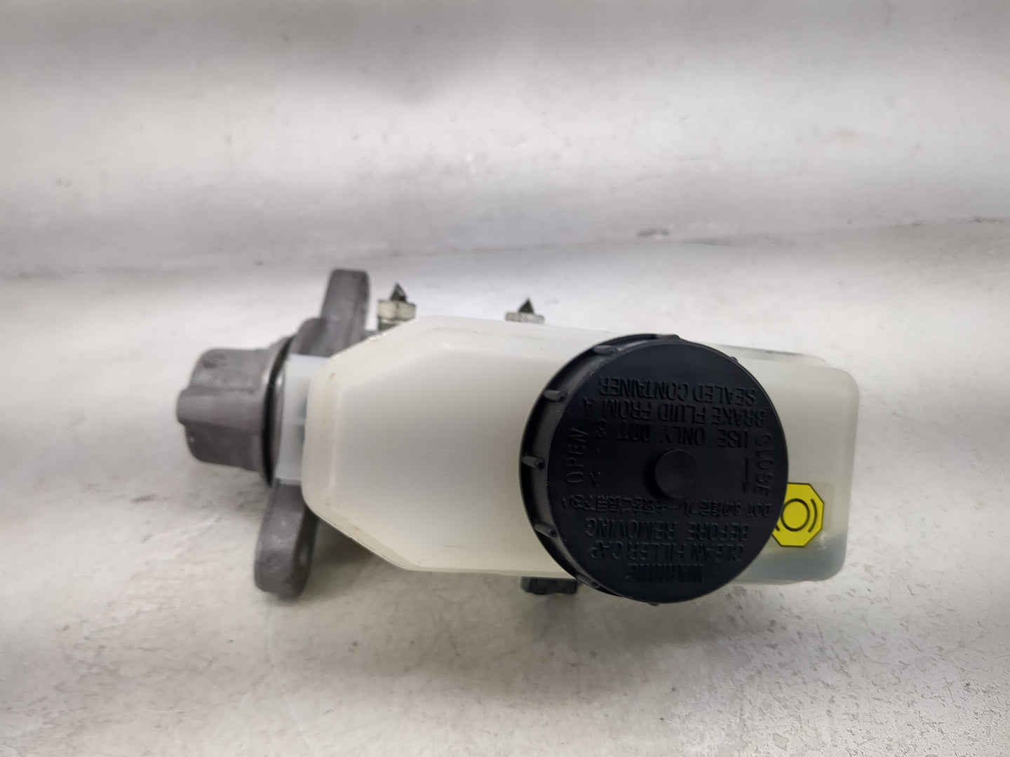 2006-2010 Infiniti M35 Brake Master Cylinder - Oemusedautoparts1.com