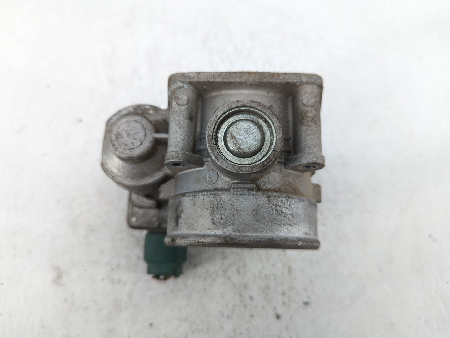 2006-2008 Infiniti M35 Throttle Body P/N:RME70-04 RME70-01 Fits Fits 2006 2007 2008 2009 OEM Used Auto Parts - Oemusedautopa