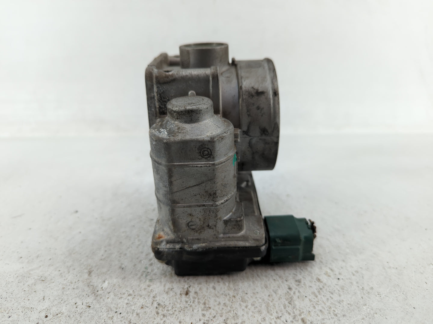 2006-2008 Infiniti M35 Throttle Body P/N:RME70-04 RME70-01 Fits Fits 2006 2007 2008 2009 OEM Used Auto Parts - Oemusedautopa