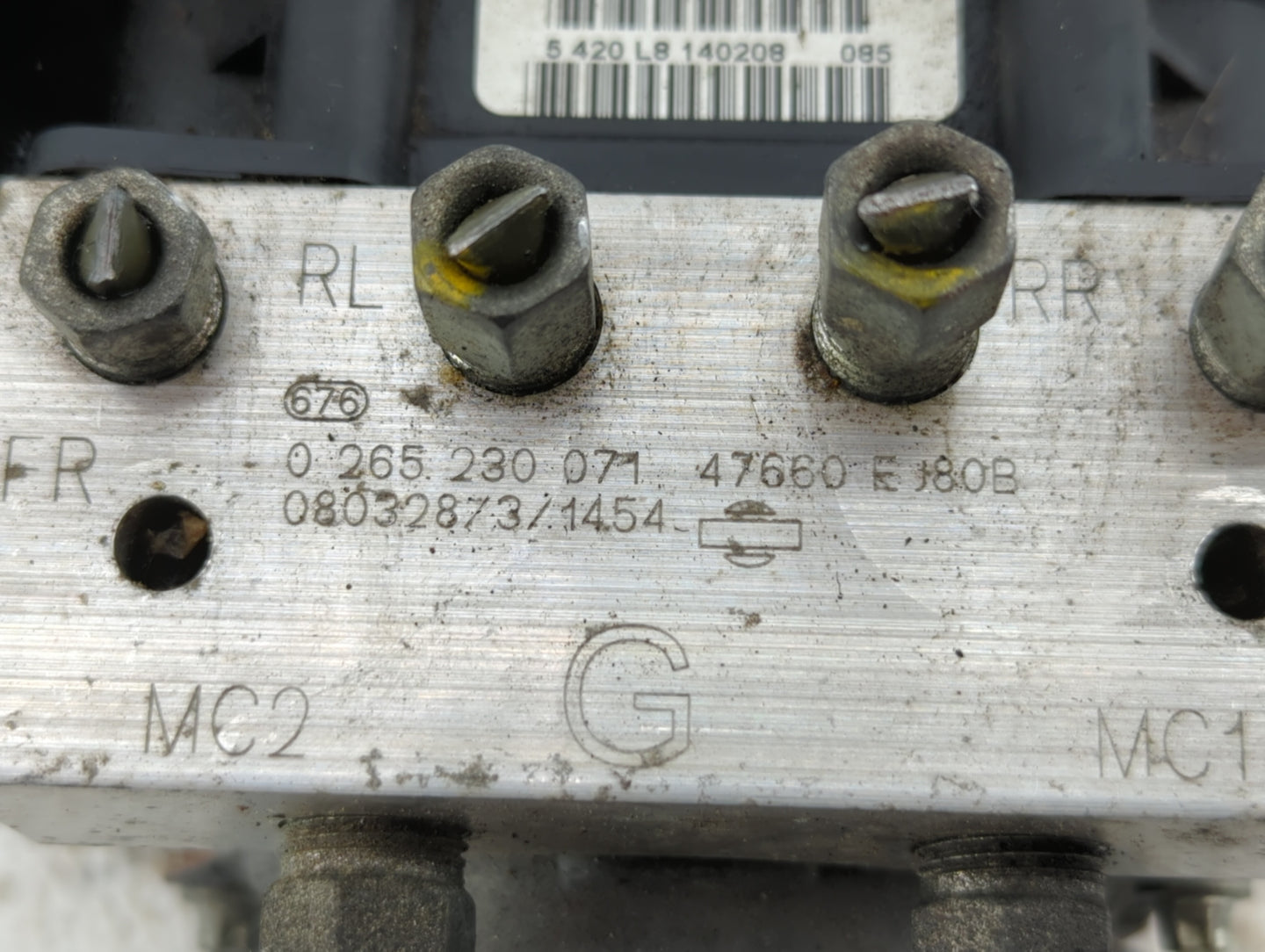 2008 Infiniti M35 ABS Pump Control Module Replacement P/N:47660 EJ80B Fits OEM Used Auto Parts - Oemusedautoparts1.com