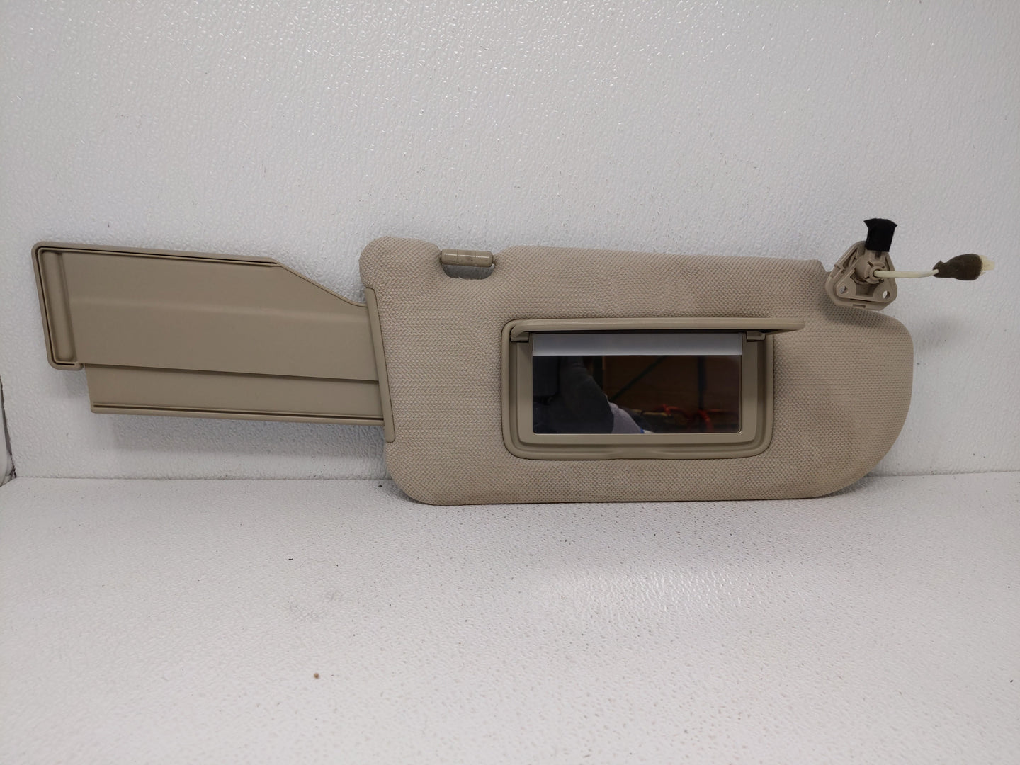 2006-2010 Infiniti M35 Sun Visor Shade Replacement Passenger Right Mirror Fits Fits 2006 2007 2008 2009 2010 OEM Used Auto P