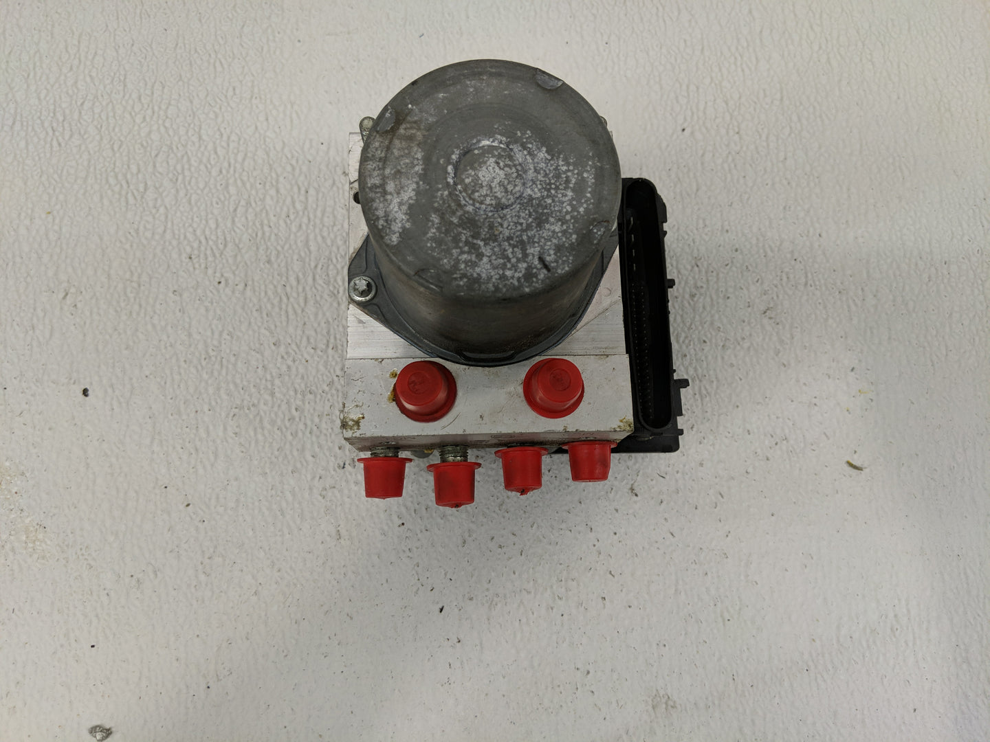 2008 Infiniti M45 ABS Pump Control Module Replacement P/N:0 265 950 847 Fits OEM Used Auto Parts - Oemusedautoparts1.com