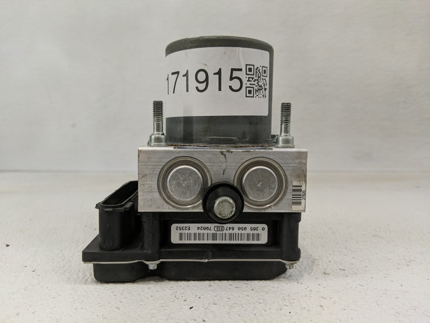 2008 Infiniti M45 ABS Pump Control Module Replacement P/N:0 265 950 847 Fits OEM Used Auto Parts - Oemusedautoparts1.com