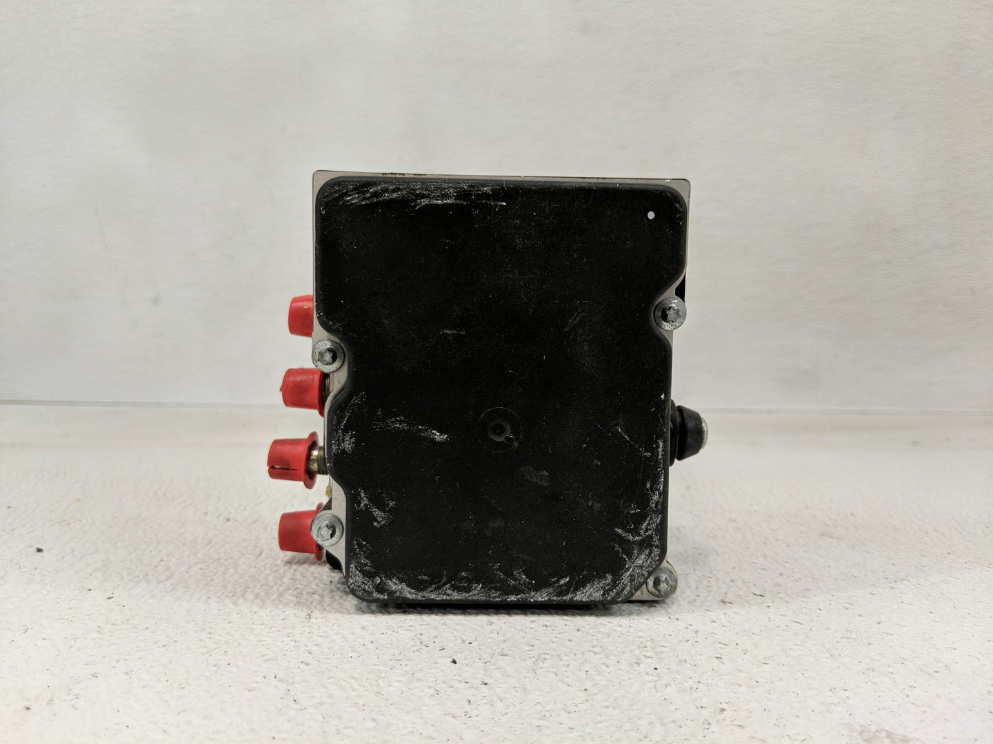 2008 Infiniti M45 ABS Pump Control Module Replacement P/N:0 265 950 847 Fits OEM Used Auto Parts - Oemusedautoparts1.com