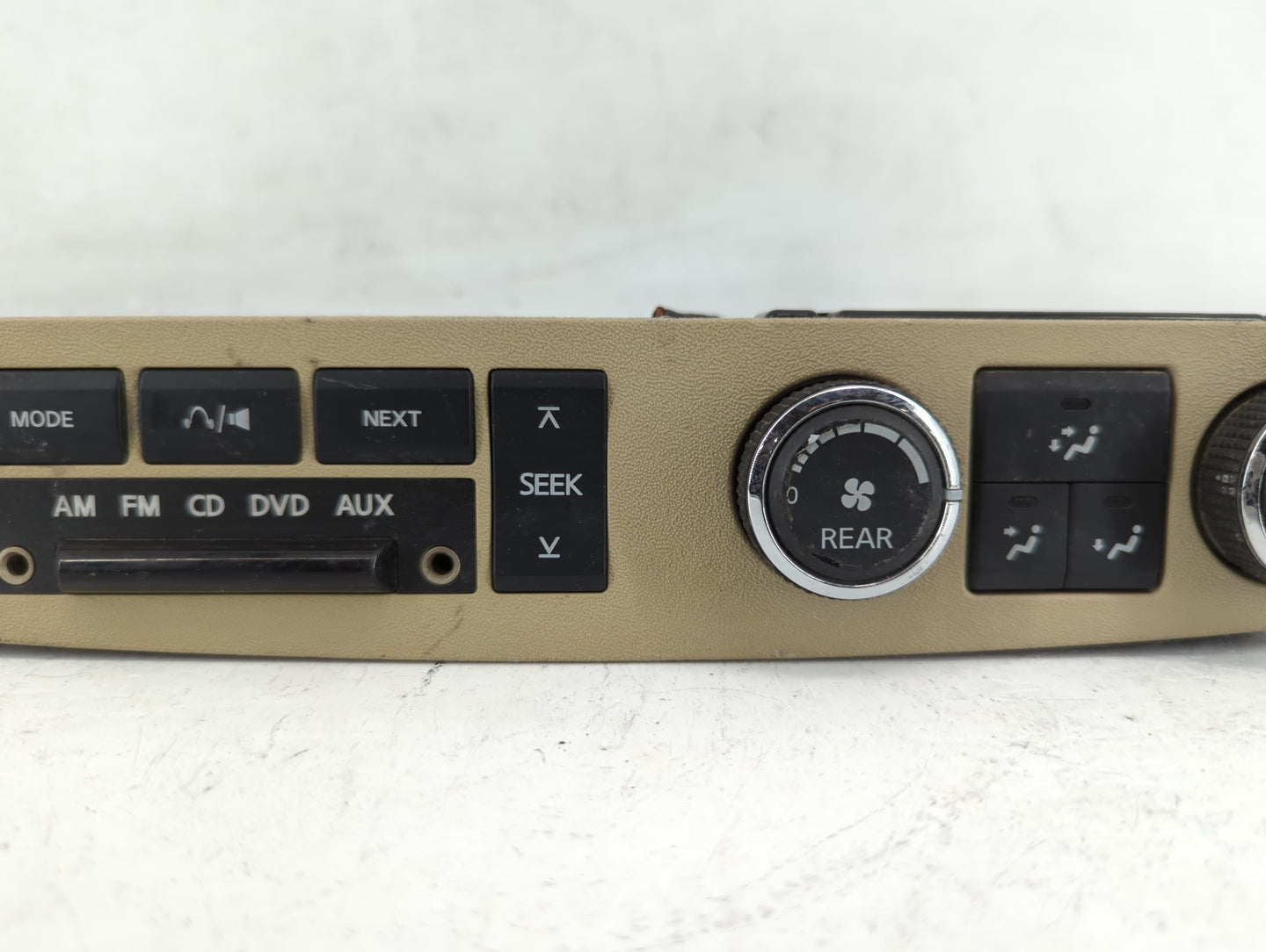 2008-2010 Infiniti Qx56 Radio AM FM Cd Player Receiver Replacement P/N:27501 ZQ10A Fits Fits 2008 2009 2010 OEM Used Auto Pa
