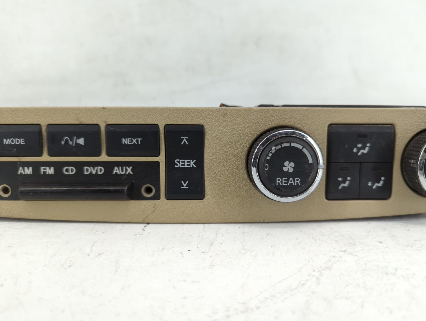 2008-2010 Infiniti Qx56 Radio AM FM Cd Player Receiver Replacement P/N:27501 ZQ10A Fits Fits 2008 2009 2010 OEM Used Auto Pa