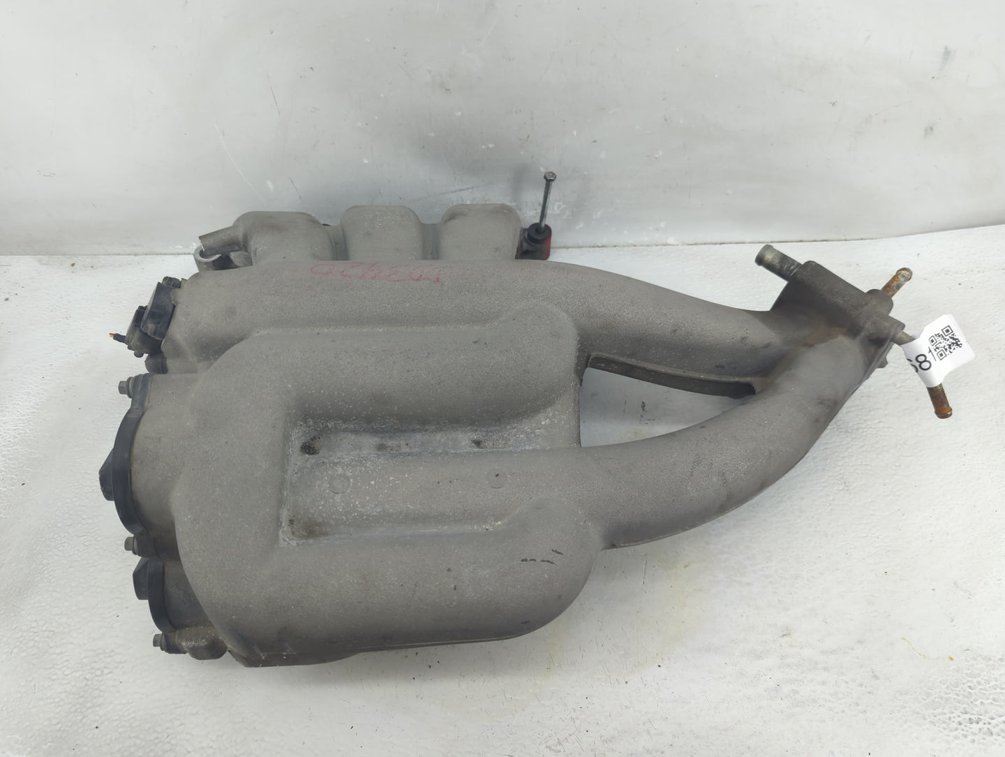 2008 Jaguar S-Type Air Intake Manifold P/N:2R8E-9424-HD Fits OEM Used Auto Parts - Oemusedautoparts1.com
