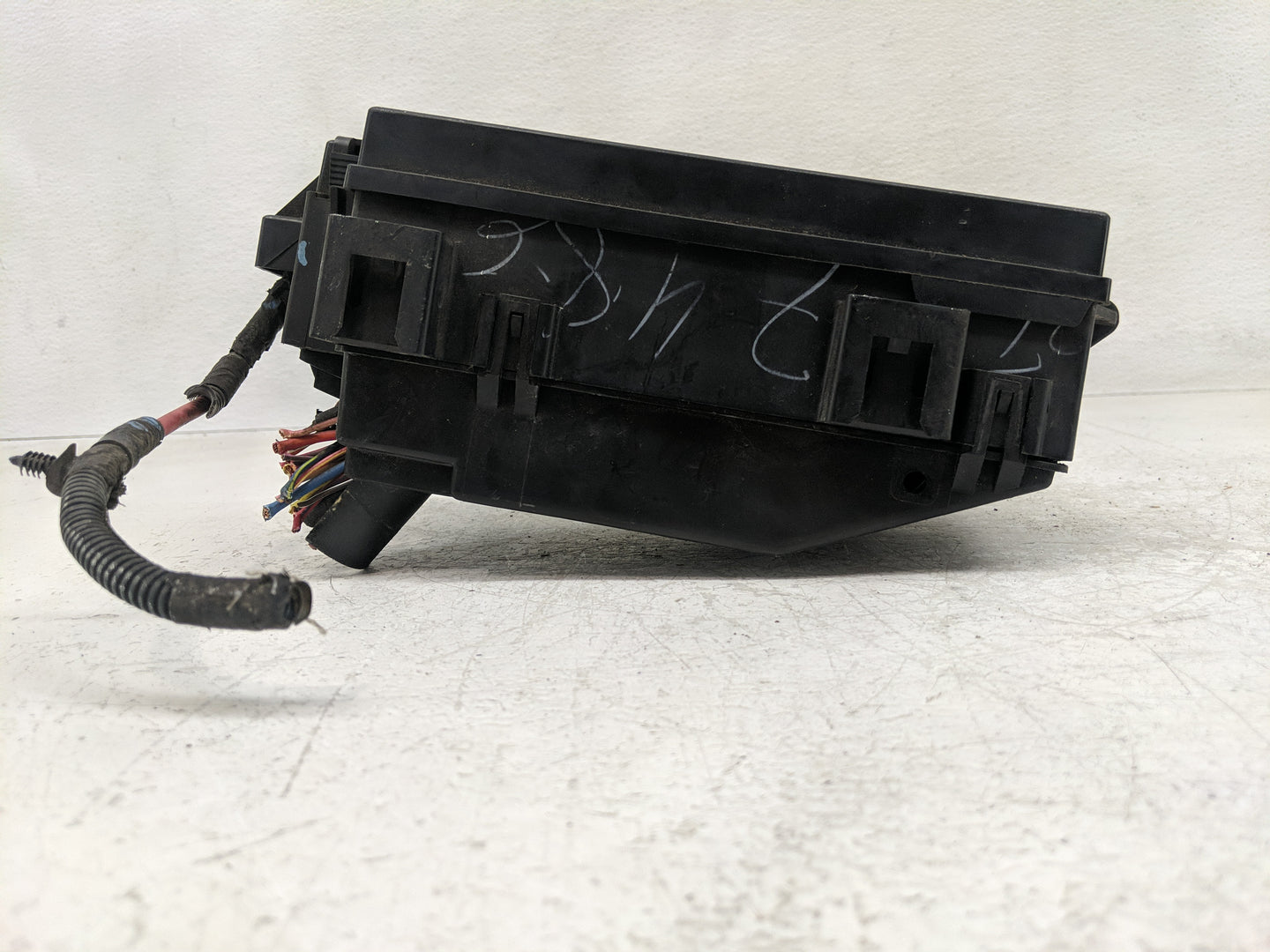 2008-2008 Jeep Commander Fusebox Fuse Box Relay Module Tipm - Oemusedautoparts1.com