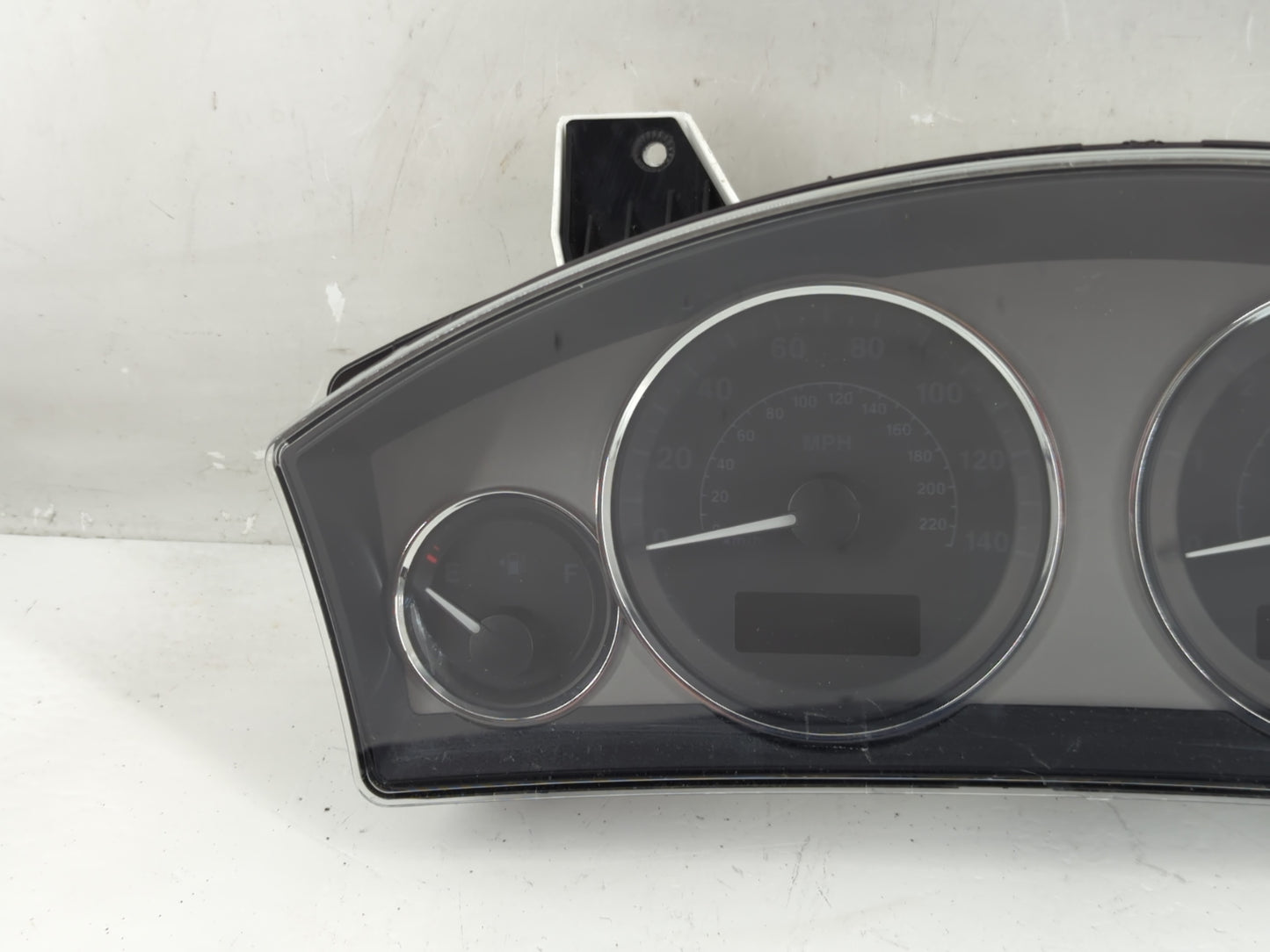 2008 Jeep Commander Instrument Cluster Speedometer Gauges P/N:CR-0038-001-M0-CG 05172417AG Fits OEM Used Auto Parts - Oemuse