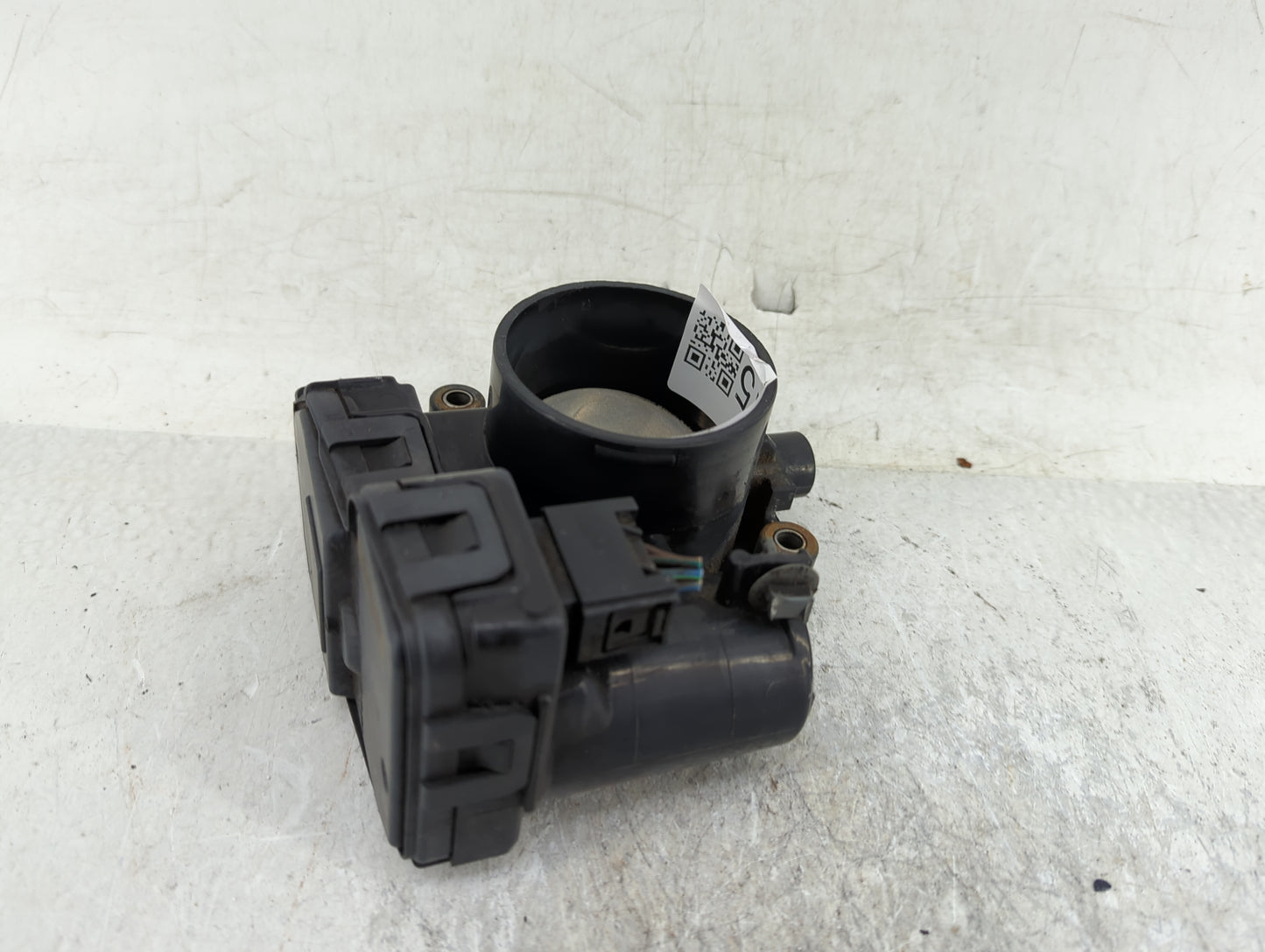 2007-2010 Jeep Commander Throttle Body P/N:04861661AA Fits Fits 2007 2008 2009 2010 2011 2012 OEM Used Auto Parts - Oemuseda