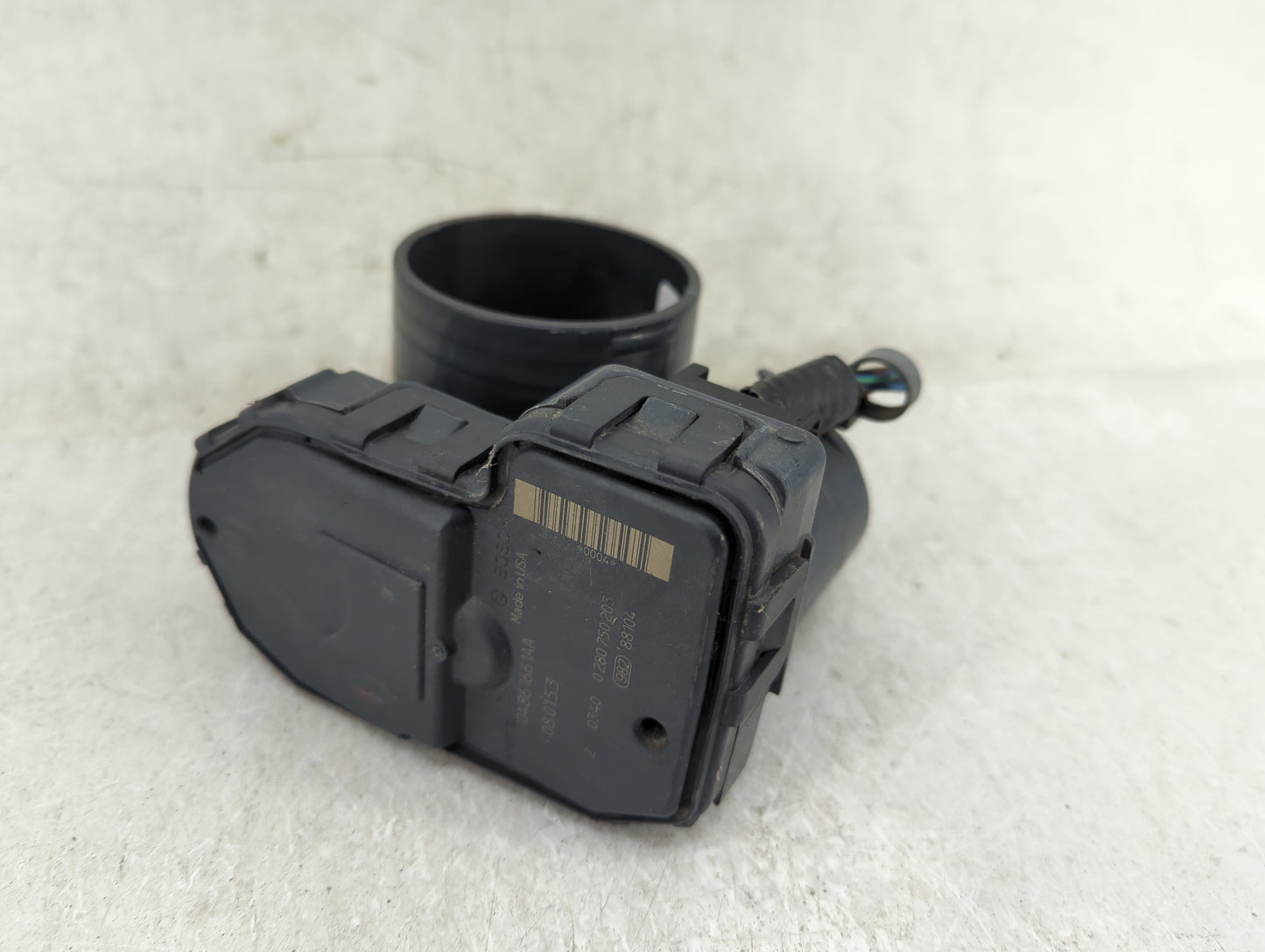 2007-2010 Jeep Commander Throttle Body P/N:04861661AA 0280750153, 0280750149 Fits Fits 2007 2008 2009 2010 2011 2012 OEM Use