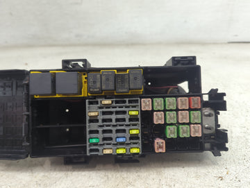 2008 Jeep Commander Fusebox Fuse Box Panel Relay Module P/N:P91305287 Fits OEM Used Auto Parts - Oemusedautoparts1.com