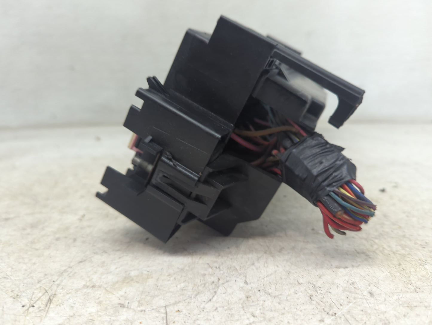2008 Jeep Commander Fusebox Fuse Box Panel Relay Module P/N:P91305287 Fits OEM Used Auto Parts - Oemusedautoparts1.com
