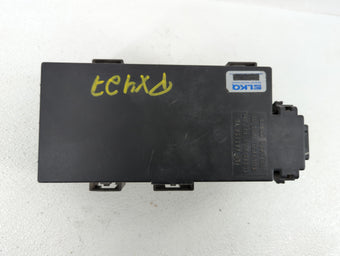 compare product 2008 Jeep Commander Fusebox Fuse Box Panel Relay Module P/N:L0116786AA Fits OEM Used Auto Parts