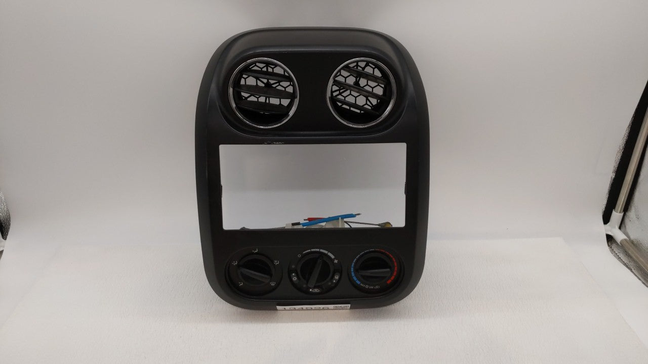2007-2009 Jeep Compass Climate Control Module Temperature AC/Heater Replacement Fits Fits 2007 2008 2009 OEM Used Auto Parts