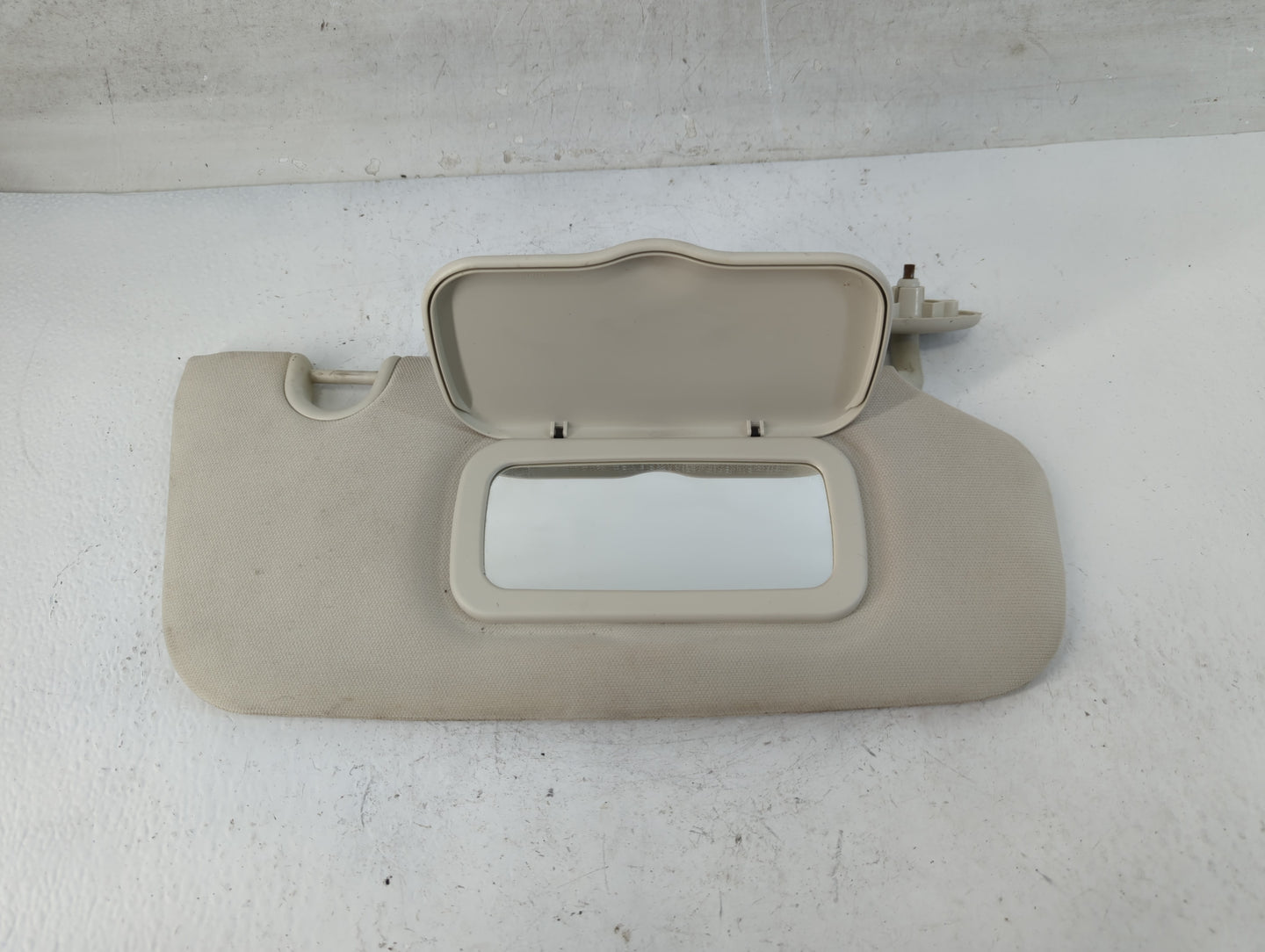 2007-2009 Jeep Compass Sun Visor Shade Replacement Passenger Right Mirror Fits Fits 2007 2008 2009 OEM Used Auto Parts - Oem