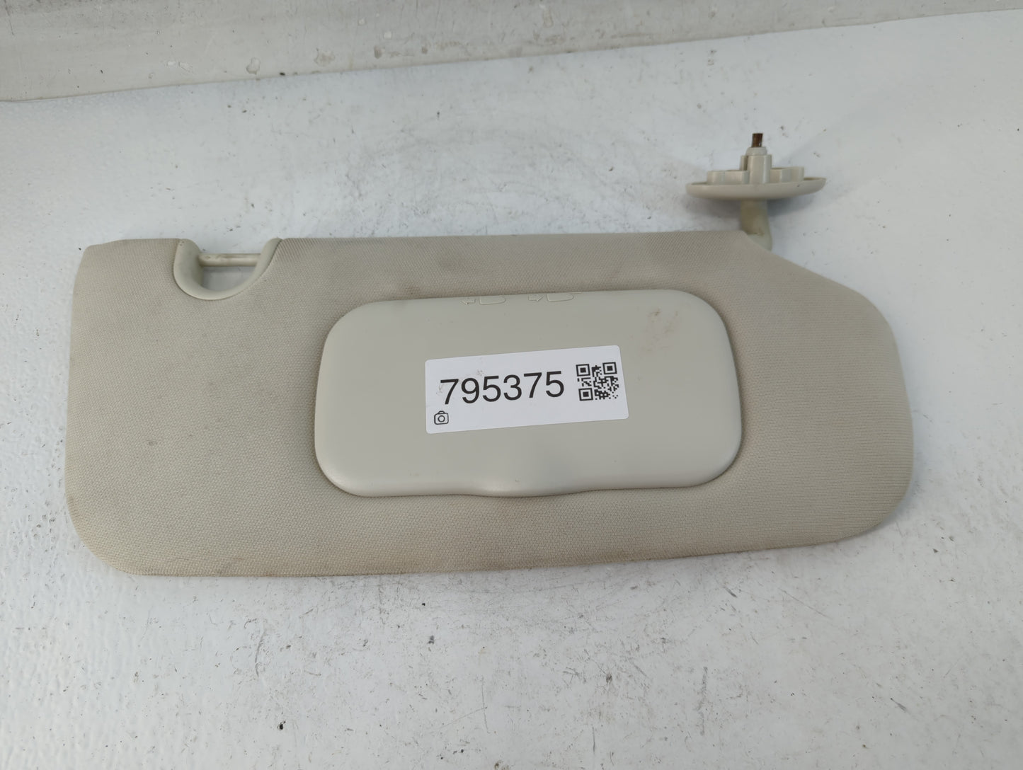 2007-2009 Jeep Compass Sun Visor Shade Replacement Passenger Right Mirror Fits Fits 2007 2008 2009 OEM Used Auto Parts - Oem