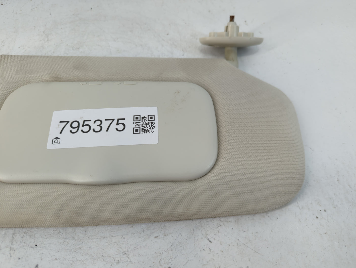 2007-2009 Jeep Compass Sun Visor Shade Replacement Passenger Right Mirror Fits Fits 2007 2008 2009 OEM Used Auto Parts - Oem