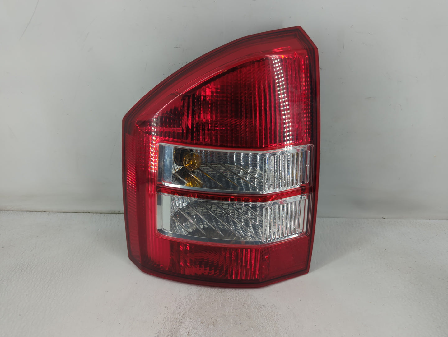 2007-2010 Jeep Compass Tail Light Assembly Driver Left OEM Fits Fits 2007 2008 2009 2010 OEM Used Auto Parts - Oemusedautopa