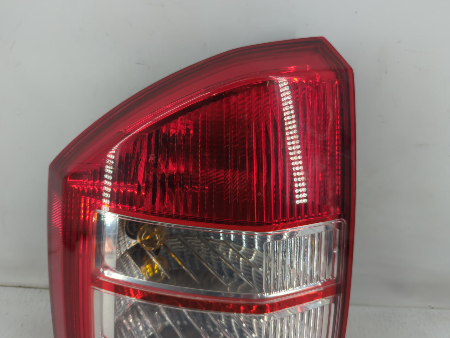 2007-2010 Jeep Compass Tail Light Assembly Driver Left OEM Fits Fits 2007 2008 2009 2010 OEM Used Auto Parts - Oemusedautopa