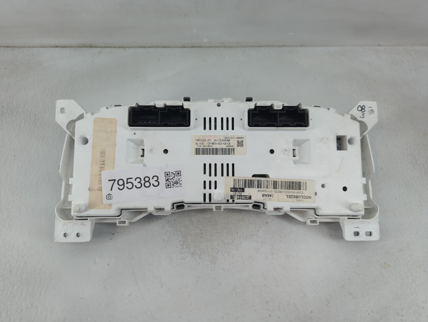 2008 Jeep Compass Instrument Cluster Speedometer Gauges P/N:CR-0035-023-K0-CB 05172345AB Fits OEM Used Auto Parts - Oemuseda