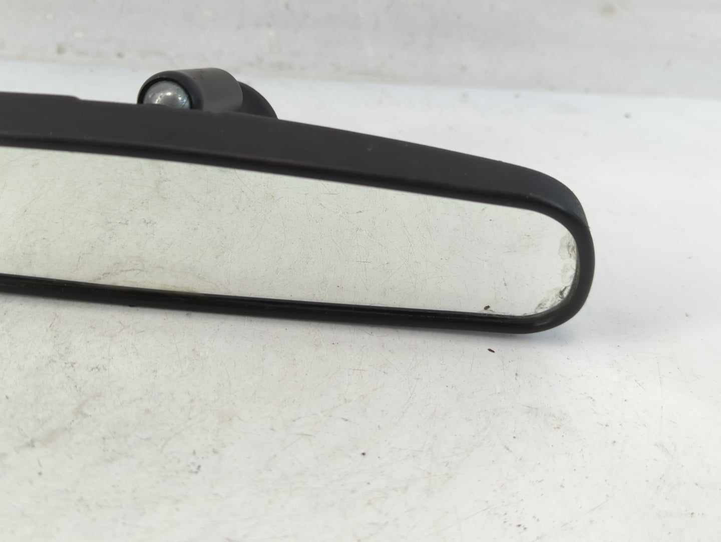 2008 Jeep Compass Interior Rear View Mirror Replacement OEM P/N:E8011681 Fits OEM Used Auto Parts - Oemusedautoparts1.com