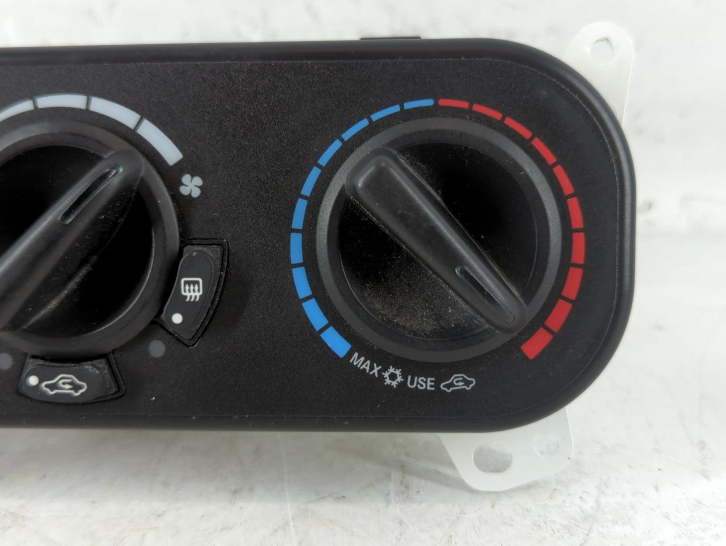 2007-2009 Jeep Compass Climate Control Module Temperature AC/Heater Replacement Fits Fits 2007 2008 2009 OEM Used Auto Parts