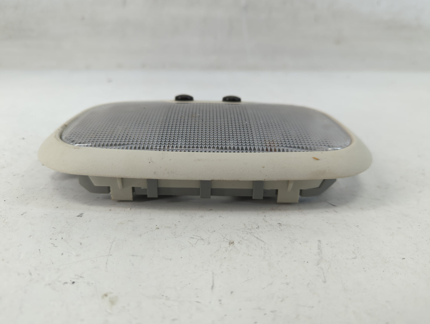 2007-2008 Jeep Compass Overhead Roof Console Interior Dome Light - Oemusedautoparts1.com