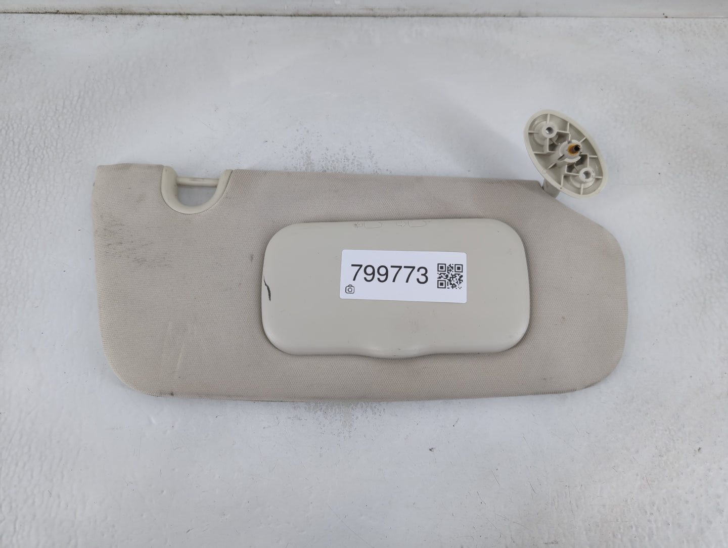 2007-2009 Jeep Compass Sun Visor Shade Replacement Passenger Right Mirror Fits Fits 2007 2008 2009 OEM Used Auto Parts - Oem