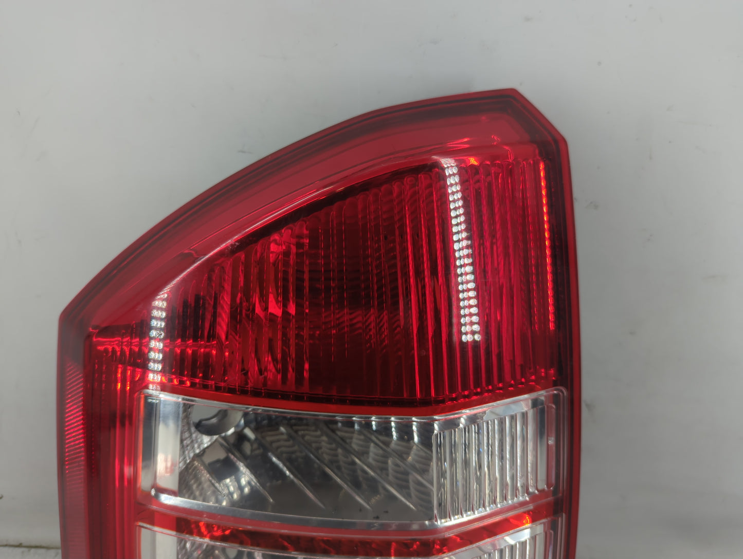 2007-2010 Jeep Compass Tail Light Assembly Driver Left OEM Fits Fits 2007 2008 2009 2010 OEM Used Auto Parts - Oemusedautopa